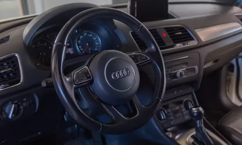 Audi Q3 (2018 Premium)