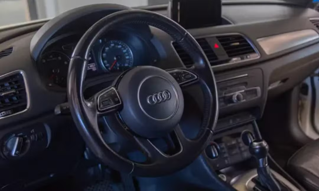 Audi Q3 (2018 Premium)