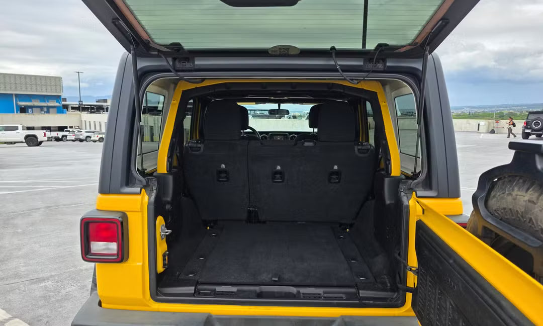 Jeep Wrangler Unlimited (2021 Willys Sport)