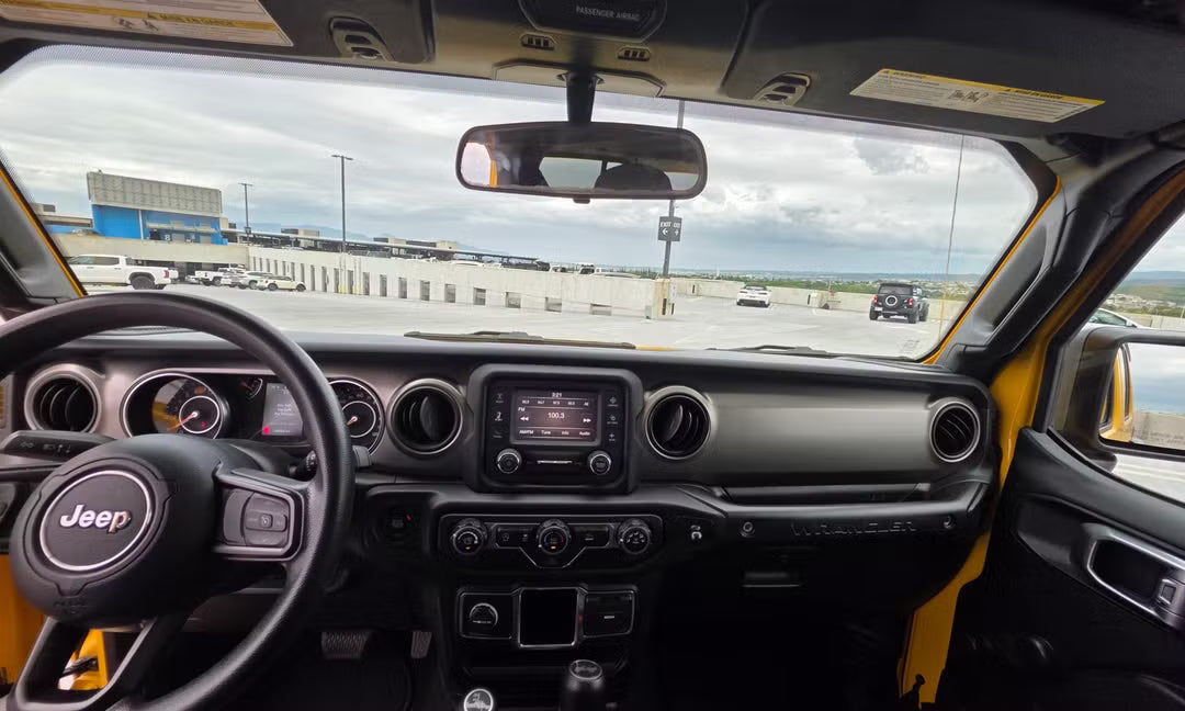 Jeep Wrangler Unlimited (2021 Willys Sport)
