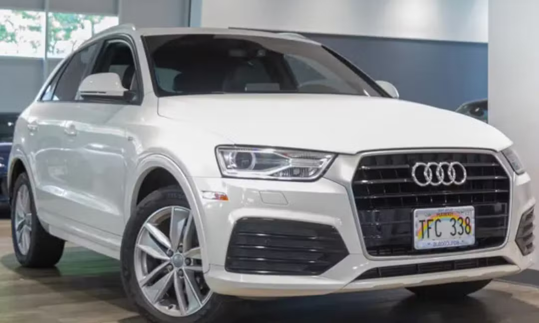 Audi Q3 (2018 Premium)