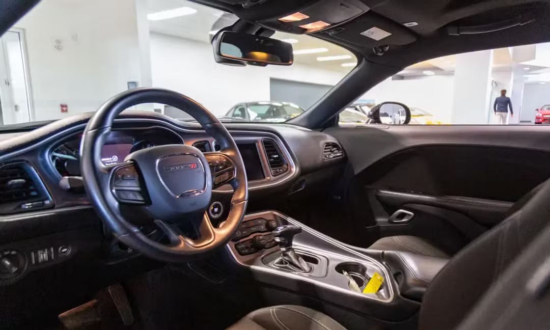 Dodge Challenger (2020 SXT)
