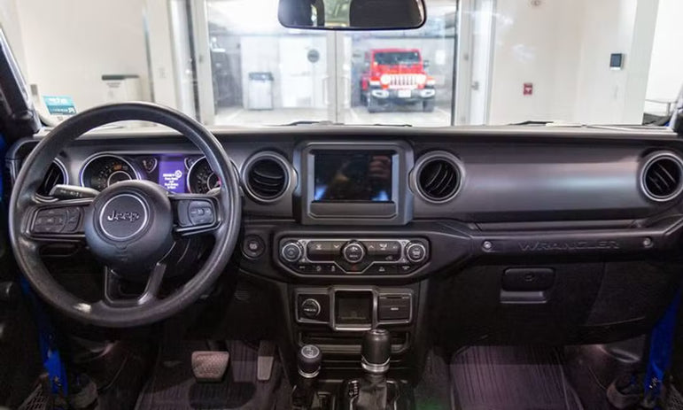 Jeep Wrangler (2023 Sport)