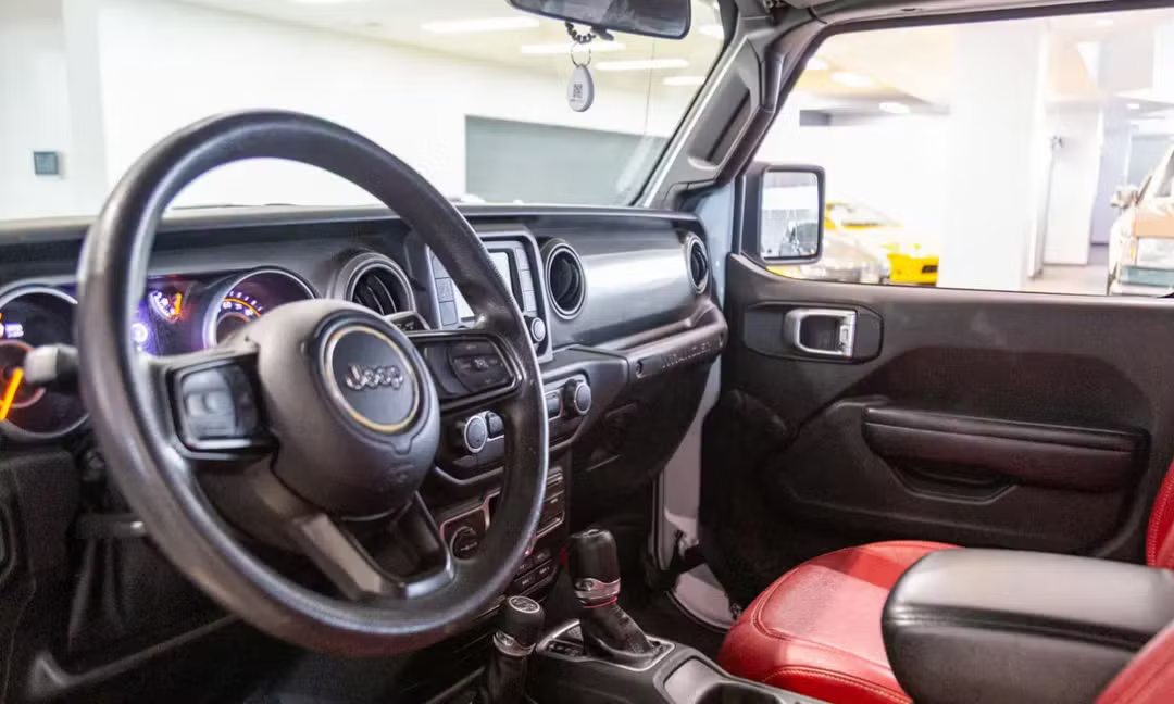 Jeep Wrangler Unlimited (2018 Sport)
