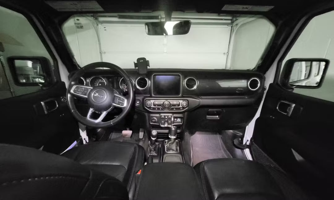 Jeep Wrangler Unlimited (2021 Sahara Altitude)