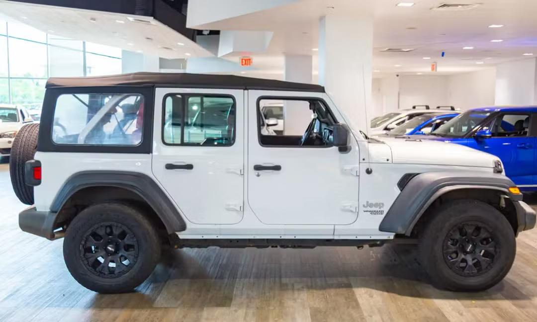 Jeep Wrangler Unlimited (2018 Sport)