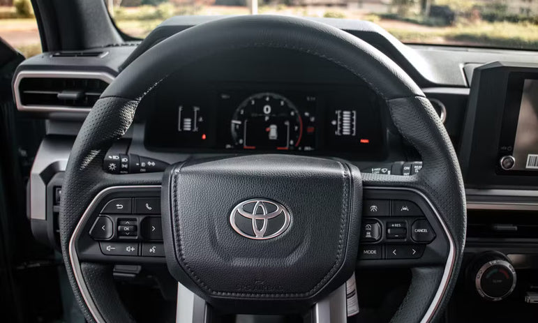 Toyota 4Runner (2025 SR5)