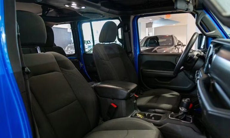 Jeep Wrangler (2023 Sport)