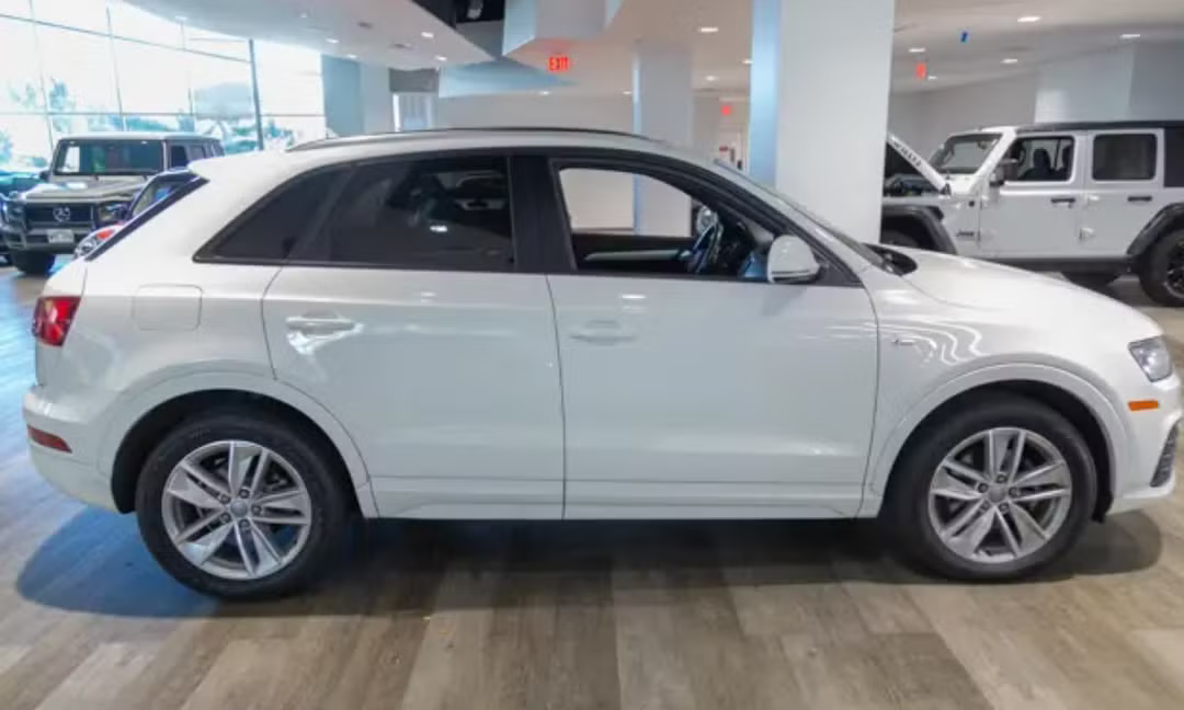 Audi Q3 (2018 Premium)