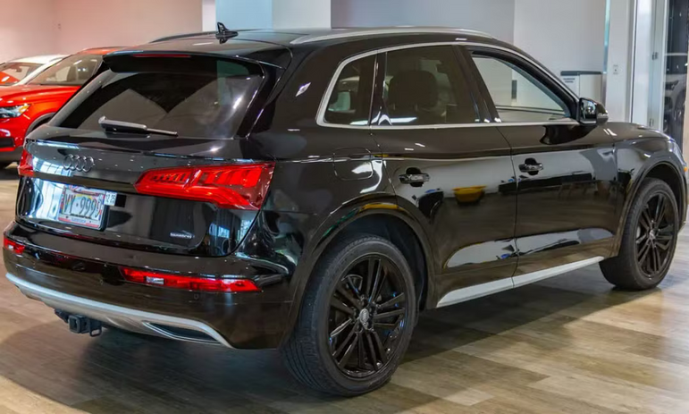 Audi Q5 (2018 Premium Plus)