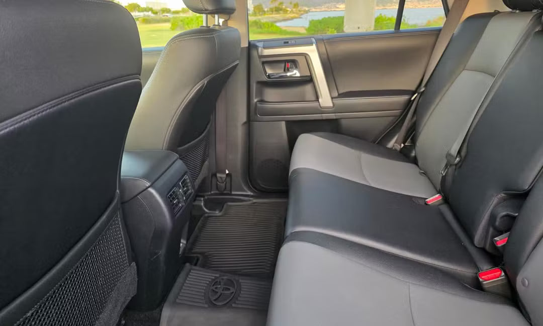 Toyota 4Runner (2023 SR5 Premium)