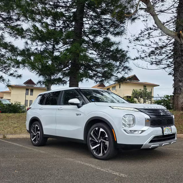 Mitsubishi Outlander Plug-In Hybrid (2024 SEL)