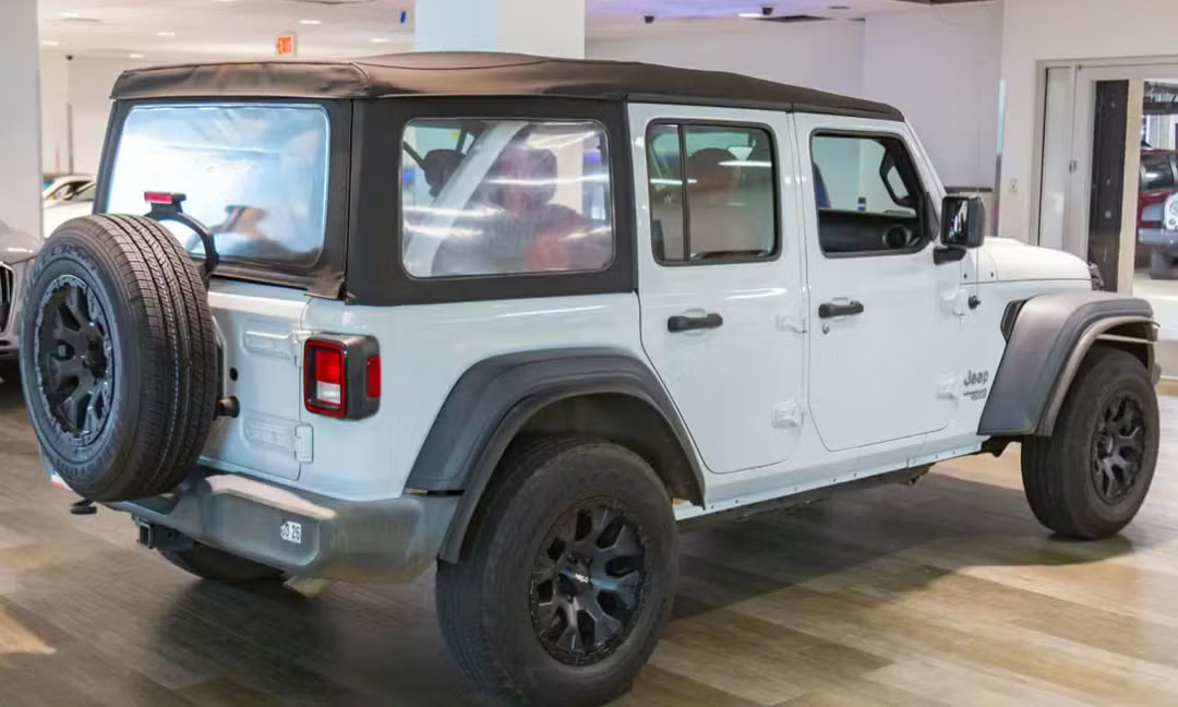 Jeep Wrangler Unlimited (2018 Sport)
