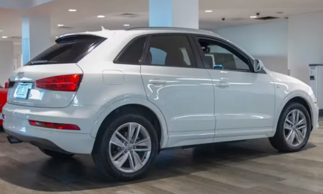 Audi Q3 (2018 Premium)