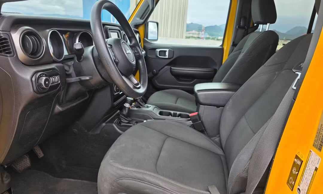 Jeep Wrangler Unlimited (2021 Willys Sport)