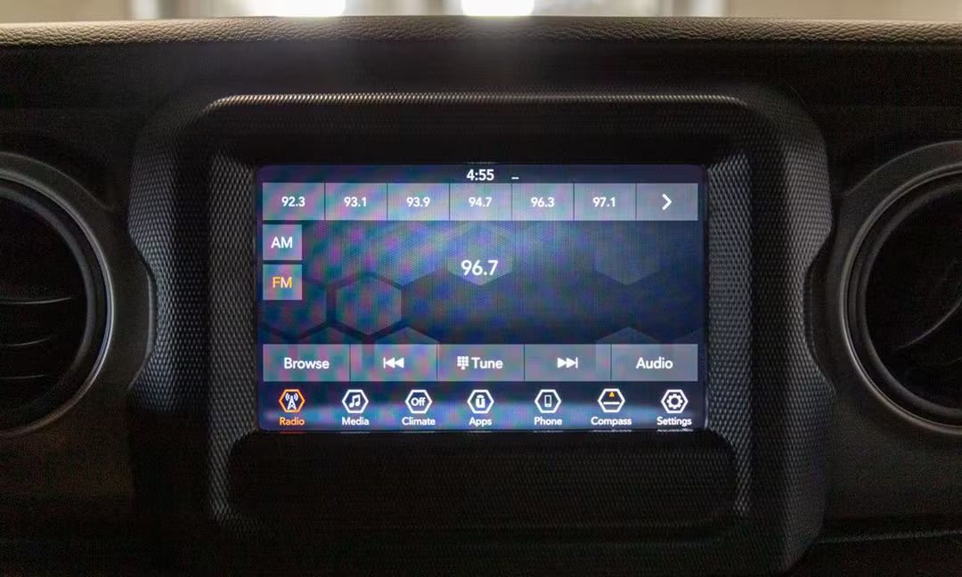 Jeep Wrangler (2023 Sport)