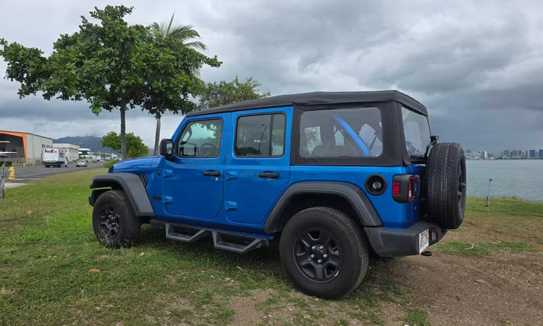 Jeep Wrangler (2023 Sport)