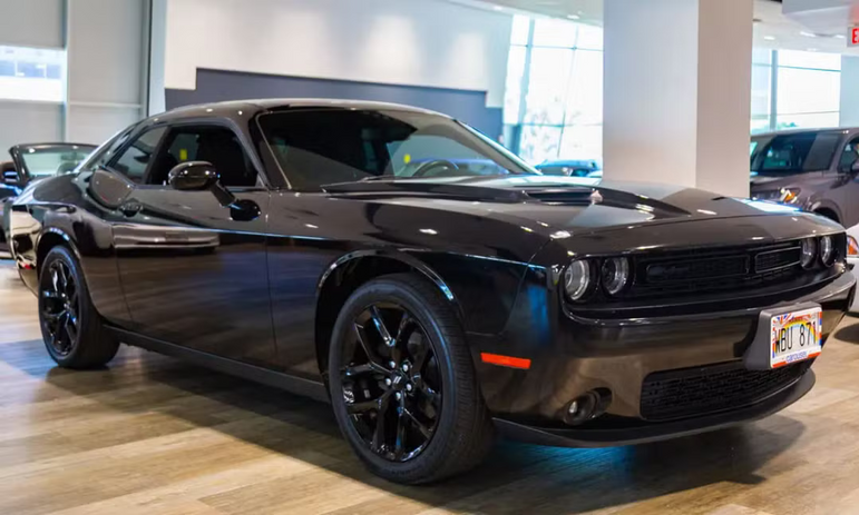 Dodge Challenger (2020 SXT)
