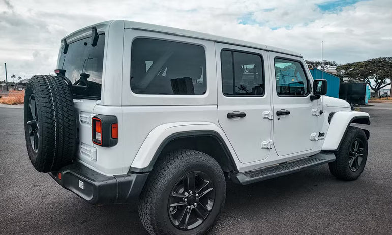 Jeep Wrangler Unlimited (2021 Sahara Altitude)