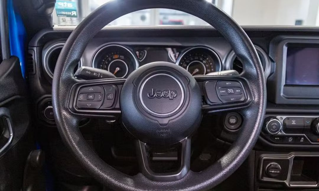 Jeep Wrangler (2023 Sport)