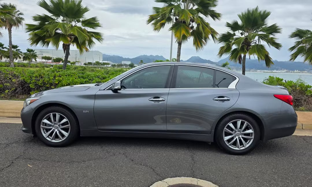 INFINITI Q50 (2017 2.0t Premium)
