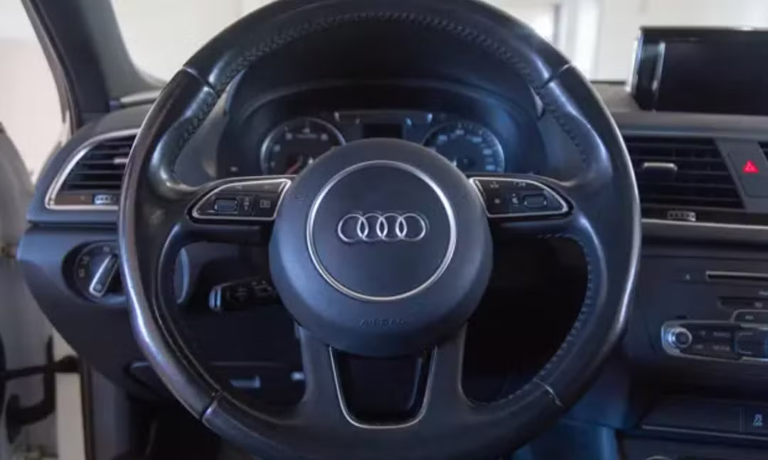 Audi Q3 (2018 Premium)